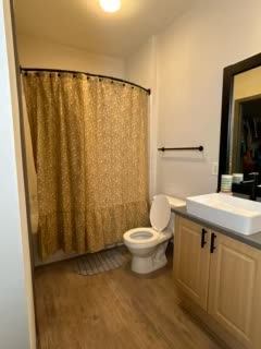 Restored bathroom, second angle